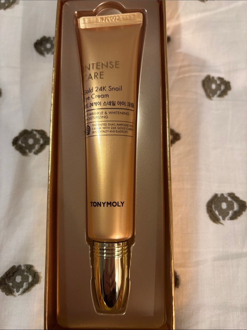 TONYMOLY Intense Care Gold 24K Snail Eye Cream - Gold - Picture 5 of 6